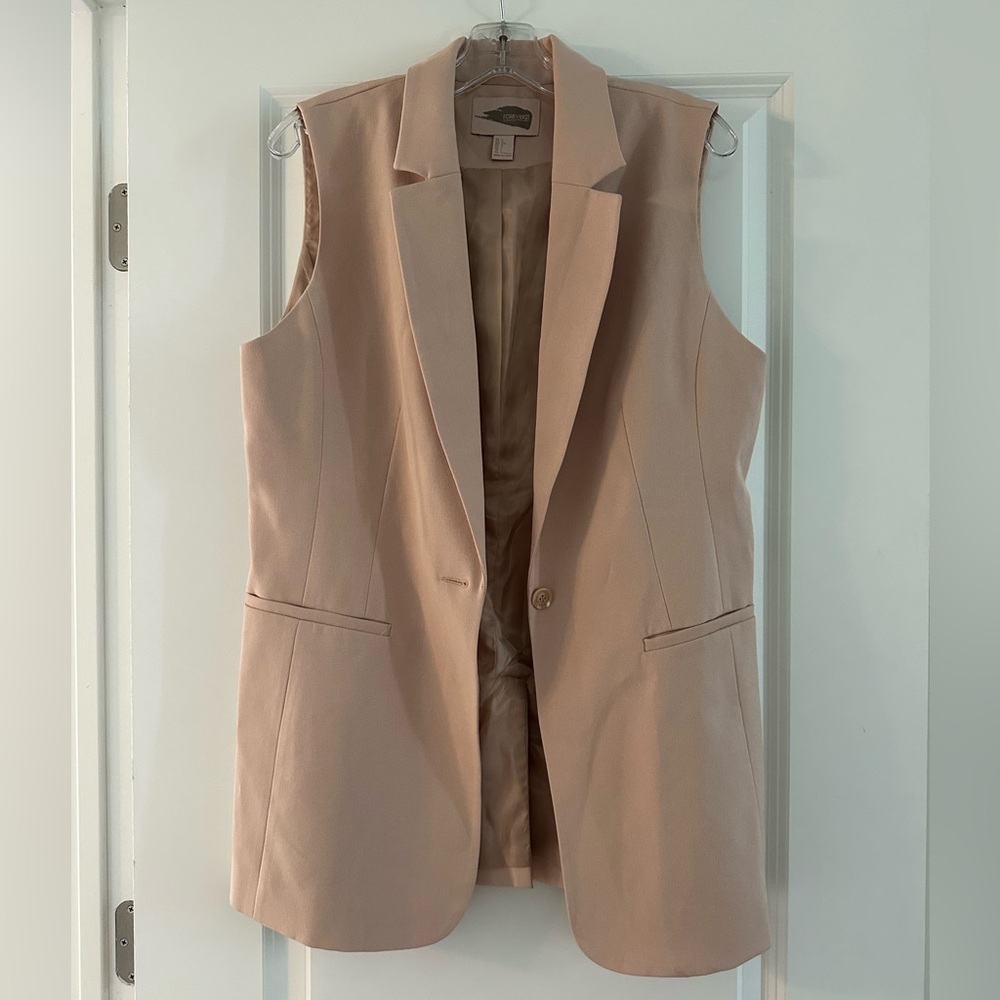 Peach / Nude sleeveless blazer vest